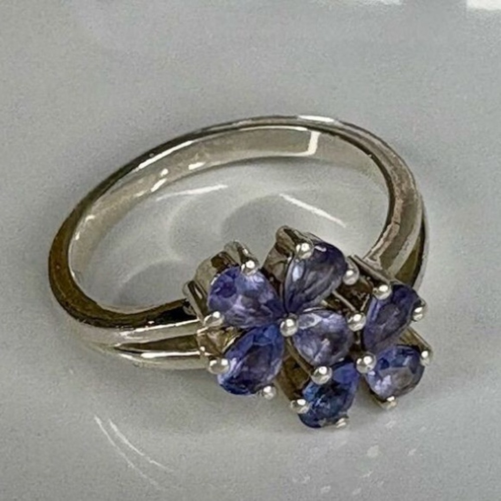 The Bisanar Co | Tanzanite Floral Ring | Size 7 | Limited Edition - Picture 4 of 13